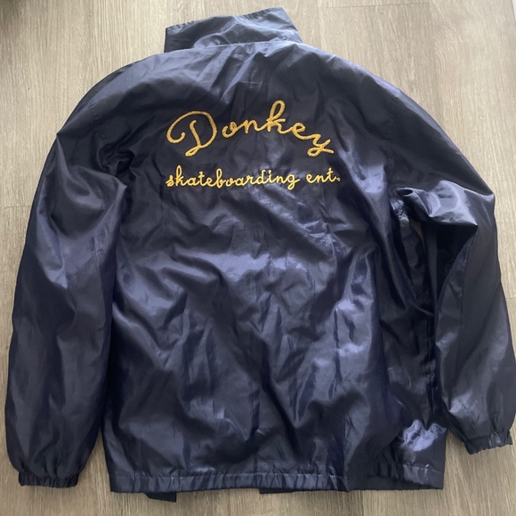 Donkey skateboarding rain jacket - Picture 2 of 4